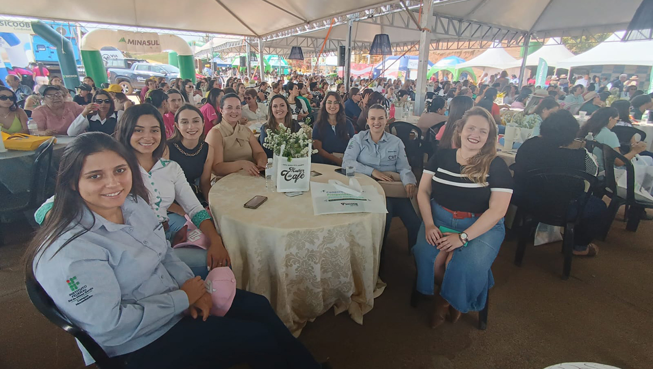 Mais de mil produtoras se reúnem na Fazenda Capoeira Coffee